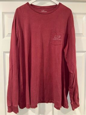 Vineyard Vines Men's 100% Cotton Whale Vintage Maroon Long-Sleeve Pocket Tee